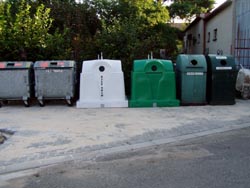 plocha pro separovan odpad za hospodou (rok 2007)
